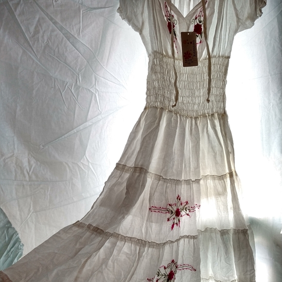 Kamana Dresses & Skirts - Floral Boho Crinkle Dress